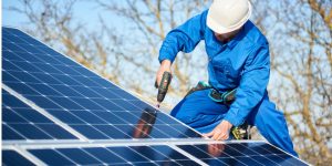Installation Maintenance Panneaux Solaires Photovoltaïques à Sauviac